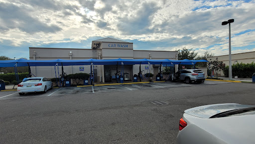 Downtowner Express Car Wash at Berkshire Commons Naples. Collier County. Florida 1 word1