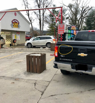 Fast Eddie's Car Wash and Oil Change Flushing. Genesee County. Michigan 2 word3