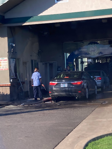 Fast Track Car Wash Eugene. Lane County. Oregon 1 word2
