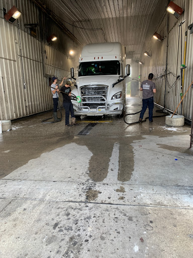 First Class Truck Wash Whiteland. Johnson County. Indiana 1 word2