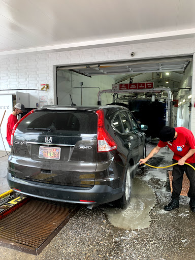 Fox's Full Service Car Wash and Fuel Vancouver. Clark County. Washington 1 word3