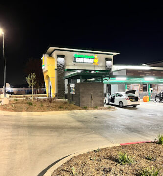 Quick Quack Car Wash Riverside. Riverside County. California 1 word2